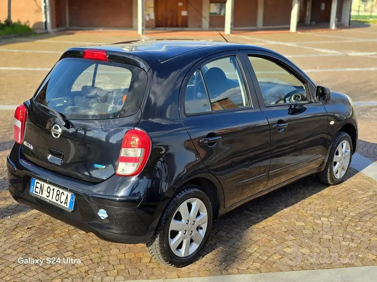 Usata Nissan Micra 80 CV (58 kW) 2012 Nero Utilitaria