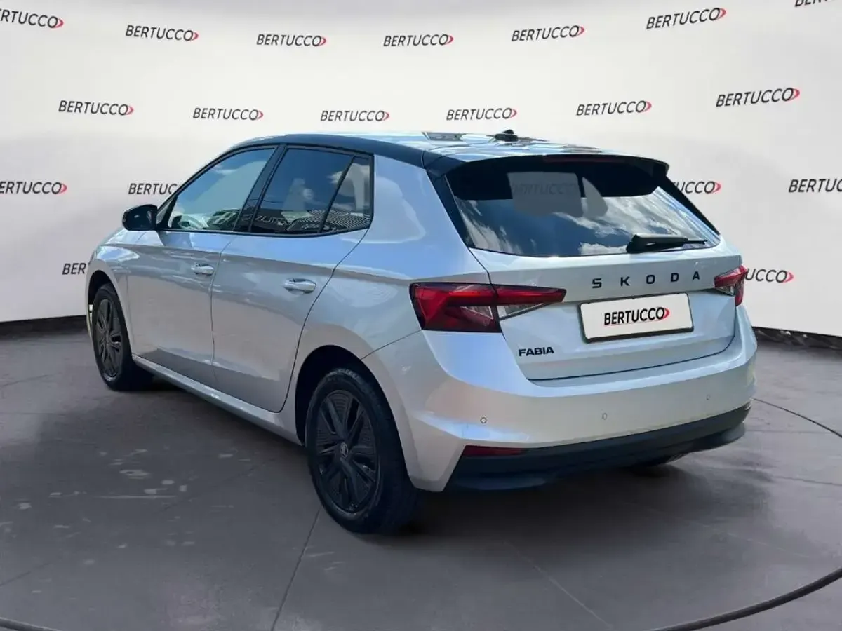 Usata Skoda Fabia 95 CV (69 kW) 2025 Argento Utilitaria