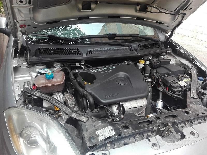 Usata Fiat Bravo 150 CV (110 kW) 2009 Grigio Utilitaria