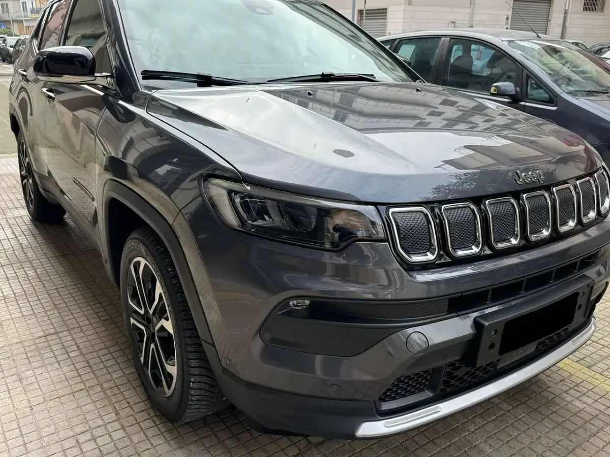 Usata Jeep Compass Limited 131 CV (96 kW) 2021 Grigio SUV