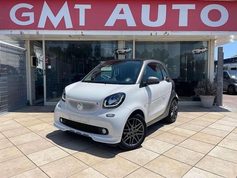 Usata Smart ForTwo Coupé Brabus 90 CV (66 kW) 2017 Bianco Utilitaria
