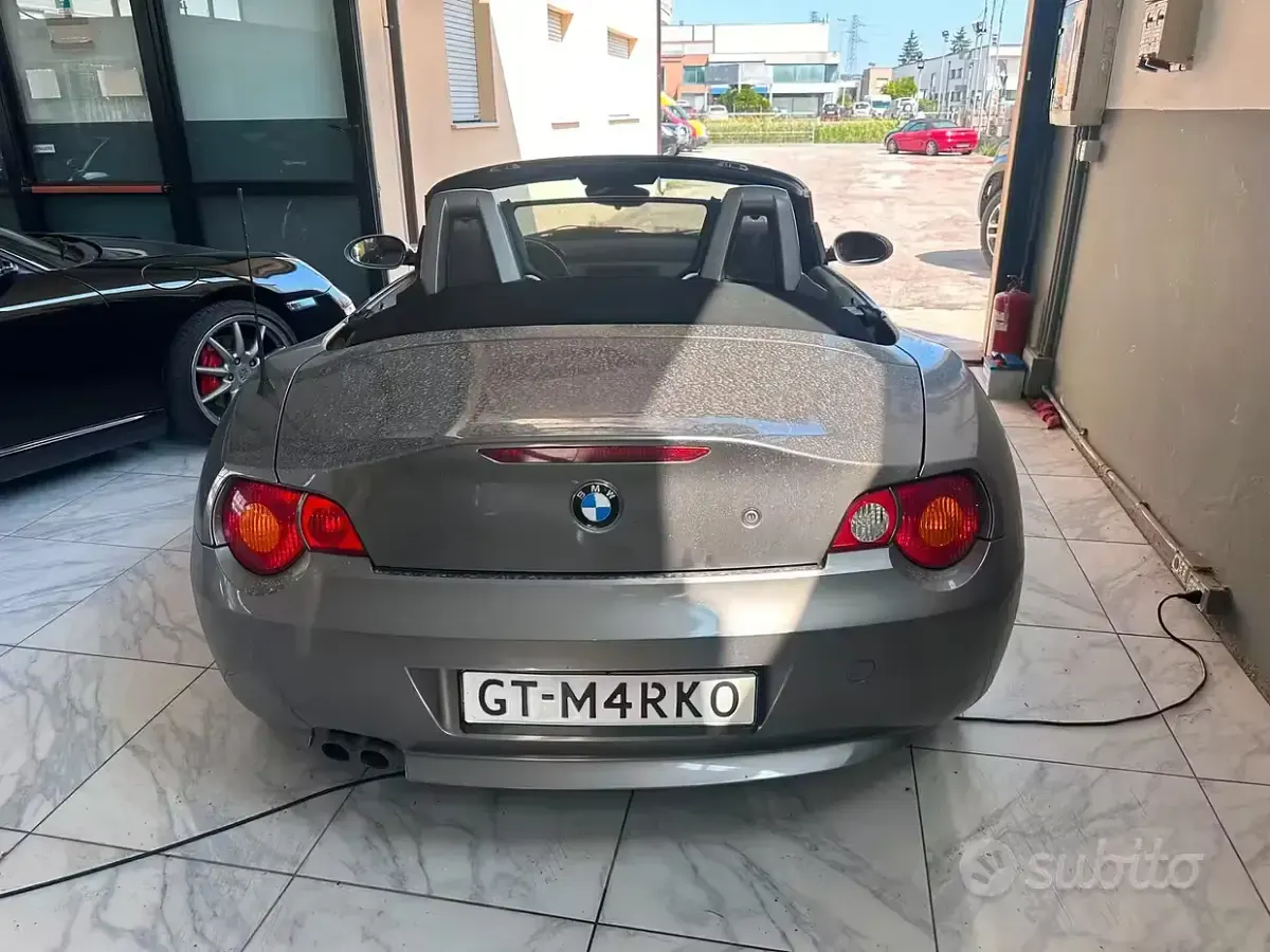 Usata BMW Z4 192 CV (141 kW) 2003 Grigio Cabrio