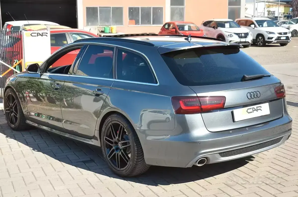 Usata Audi A6 Ambiente 245 CV (180 kW) 2011 Grigio Station wagon