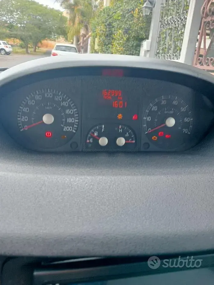 Usata Fiat Idea 70 CV (51 kW) 2007 Nero Monovolume