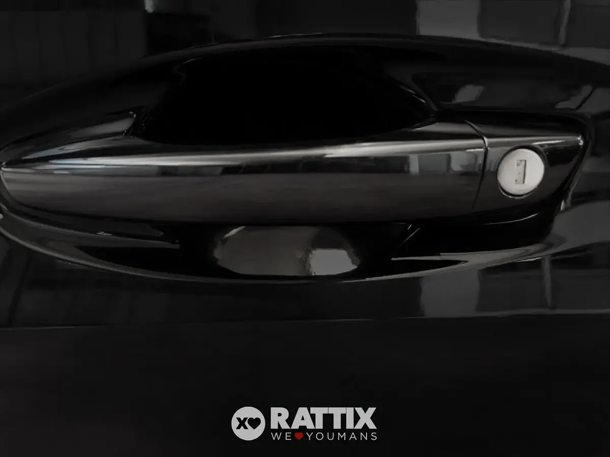 Usata Peugeot 208 GT 136 CV (100 kW) 2025 Nero Utilitaria