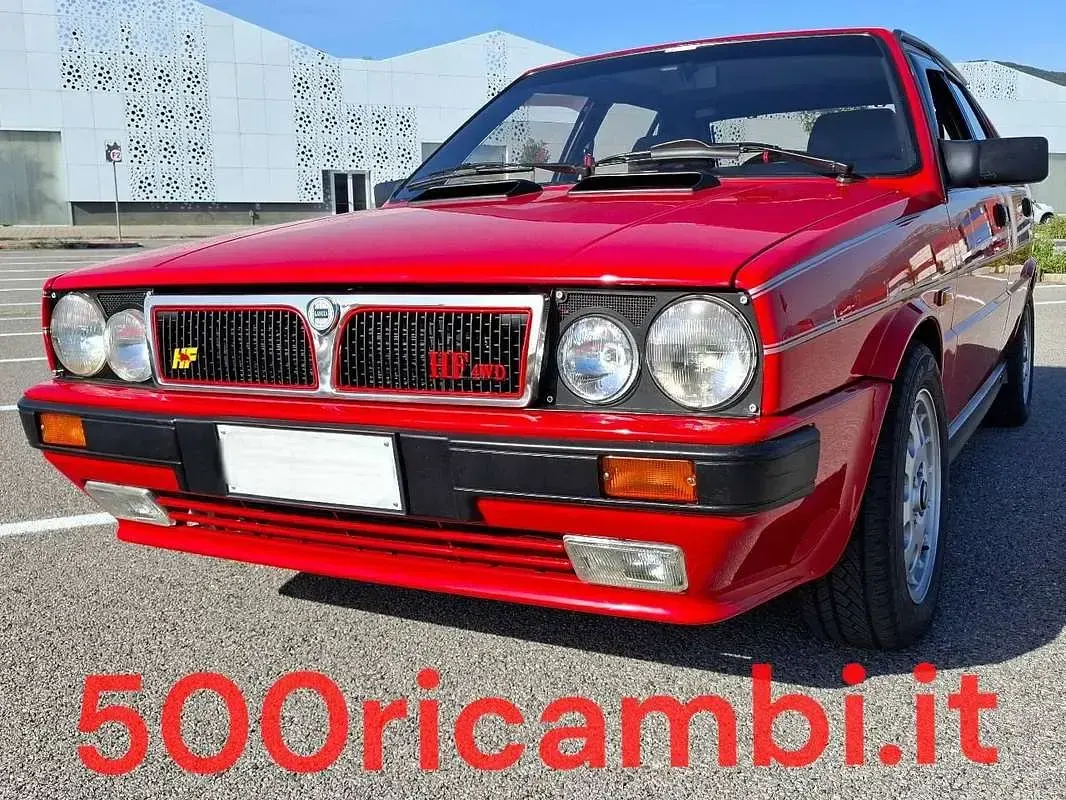 Usata Lancia Delta 166 CV (122 kW) 1990 Rosso Utilitaria