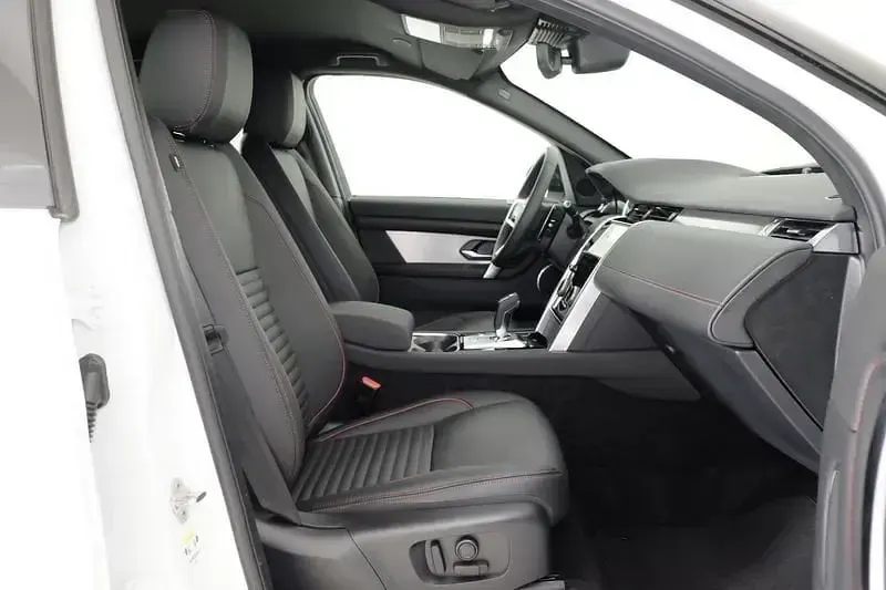 Usata Land Rover Discovery Sport R-Dynamic 163 CV (119 kW) 2023 Bianco / nero SUV