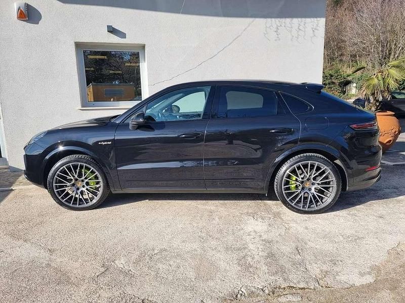 Nero Usata 2022 Porsche Cayenne Coupe Coupé | 78.000 € (Buon prezzo) - Immagine 1/4
