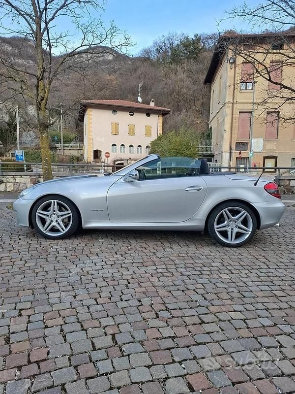 Usata Mercedes SLK200 2008 Grigio Cabrio