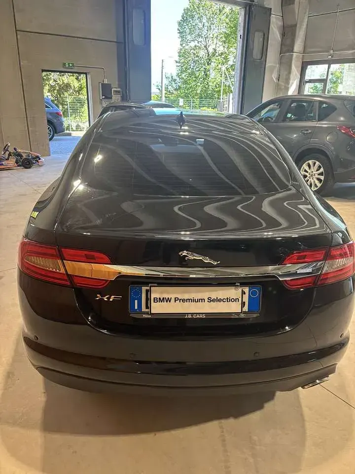 Usata Jaguar XF Business Edition 200 CV (147 kW) 2013 Nero Berlina