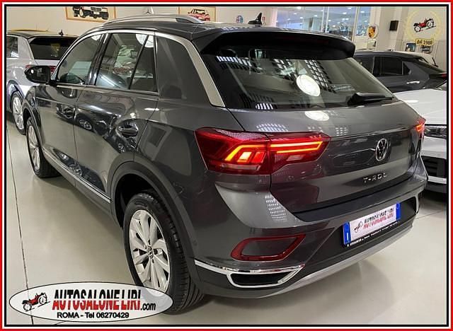 Usata VW T-Roc Style 150 CV (110 kW) 2023 Grigio SUV