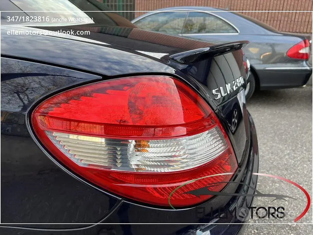 Usata Mercedes SLK280 231 CV (169 kW) 2007 Blu Cabrio