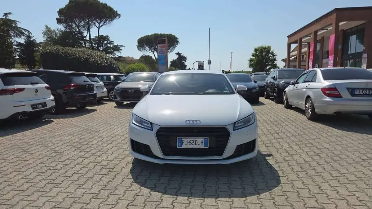 Usata Audi TT Ambiente 184 CV (135 kW) 2016 Bianco Coupé