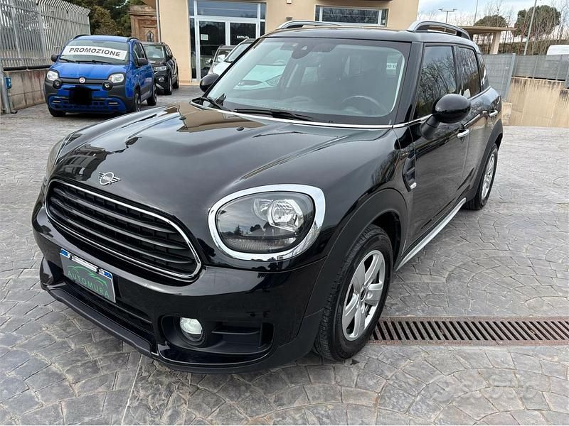 Usata Mini One D Countryman Business 116 CV (85 kW) 2019 Nero SUV