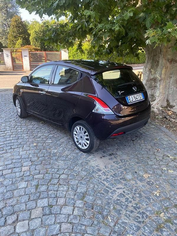 Usata Lancia Ypsilon 95 CV (69 kW) 2011 Utilitaria