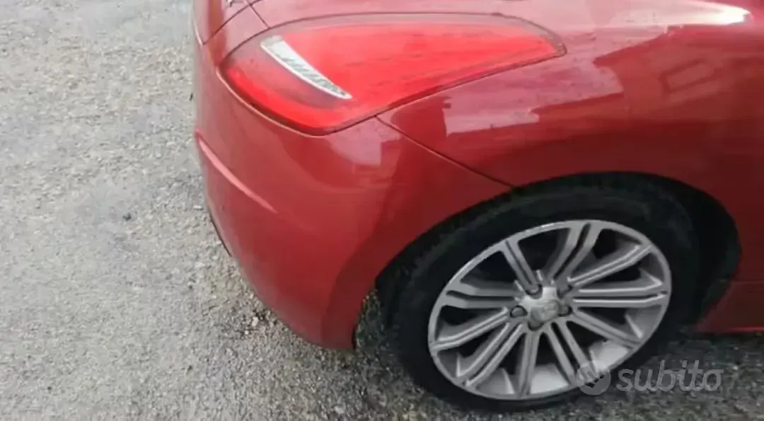 Begagnad Peugeot RCZ 163 HK (119 kW) 2015 Röd Sportkupé