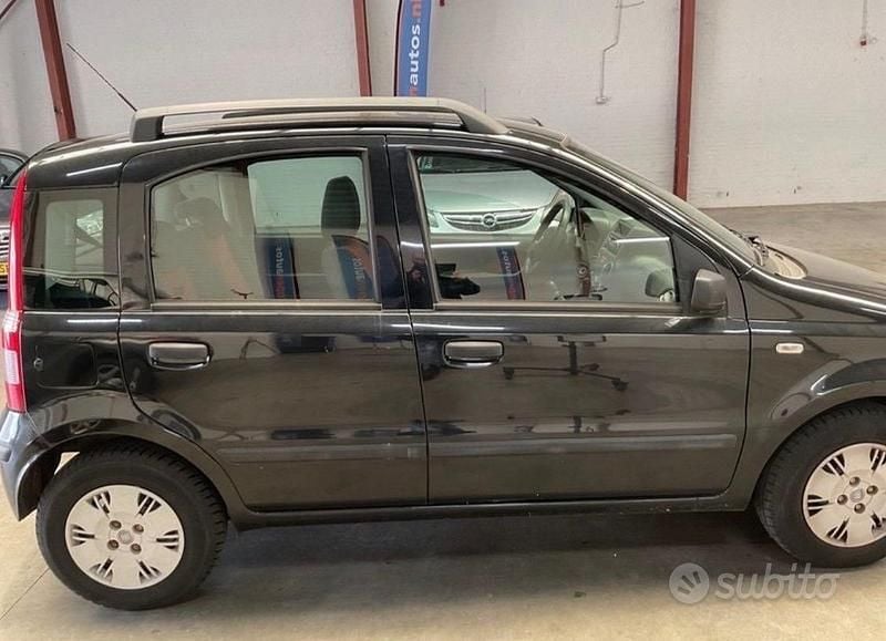 Usata Fiat Panda Emotion 59 CV (43 kW) 2011 Nero Utilitaria