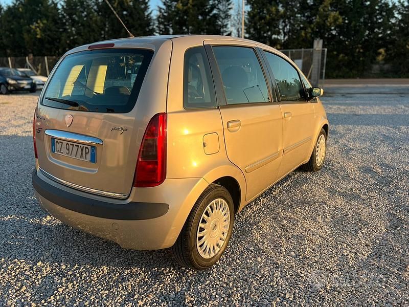 Usata Lancia Musa 75 CV (55 kW) 2006 Monovolume