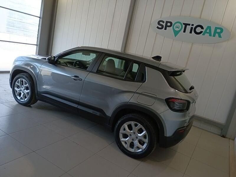 Usata Jeep Avenger Altitude 61 kW (84 CV) 2024 Grigio SUV
