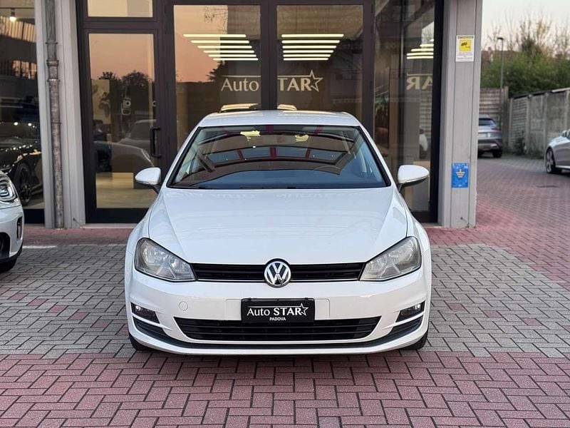 Usata VW Golf VII Comfortline 105 CV (77 kW) 2013 Bianco Berlina