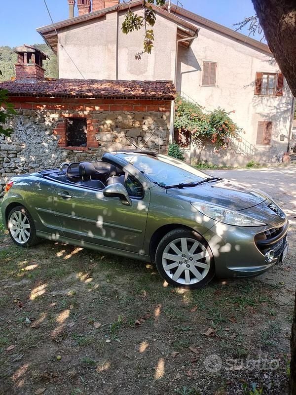 Usata Peugeot 207 CC Roland Garros 110 CV (80 kW) 2009 Grigio Cabrio