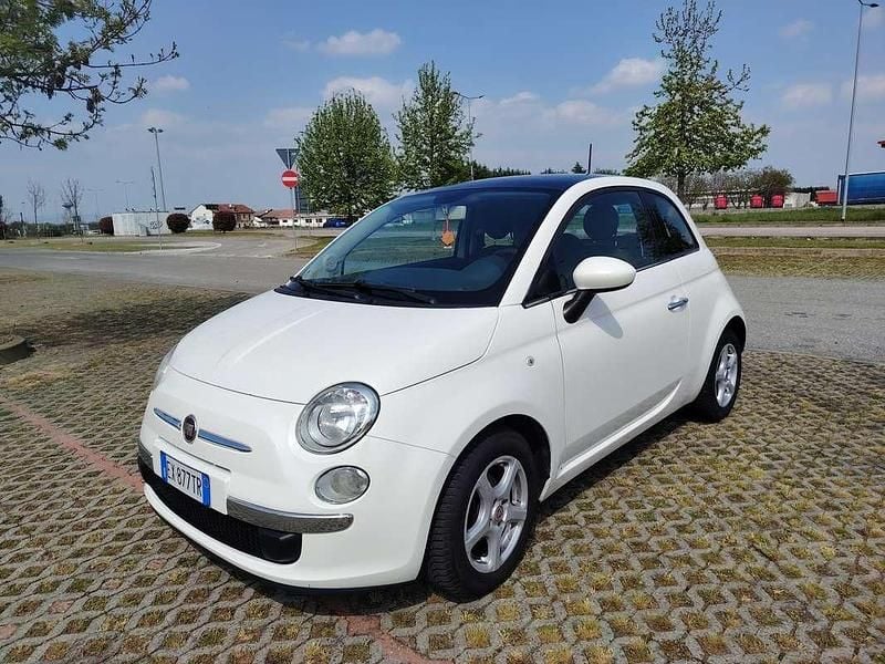 Usata Fiat 500 Lounge 69 CV (50 kW) 2014 Bianco Utilitaria