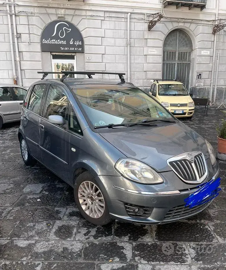 Usata Lancia Musa 69 CV (50 kW) 2010 Grigio Monovolume