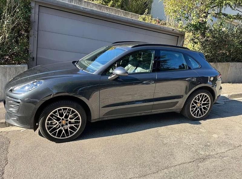 Usata Porsche Macan 250 CV (183 kW) 2018 Grigio SUV