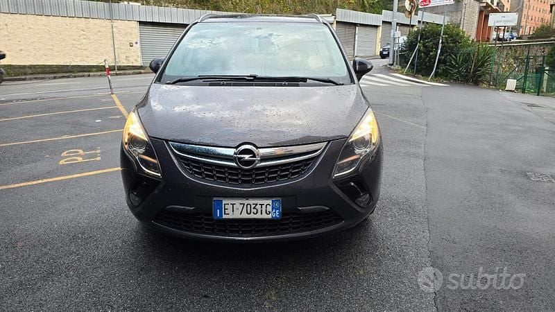 Usata Opel Zafira Tourer Cosmo 110 CV (80 kW) 2014 Grigio Monovolume