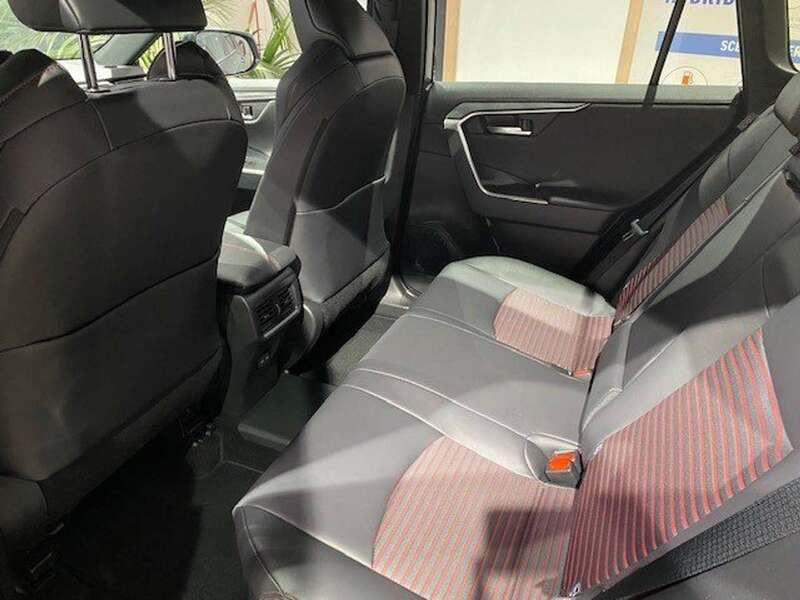 Second-hand Suzuki Across 185 CP (136 kW) 2024 Gri SUV