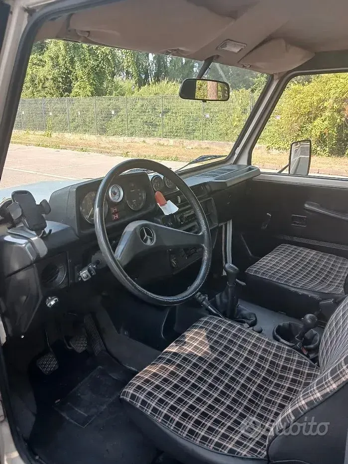 Usata Mercedes G240 72 CV (52 kW) 1981 Bianco SUV