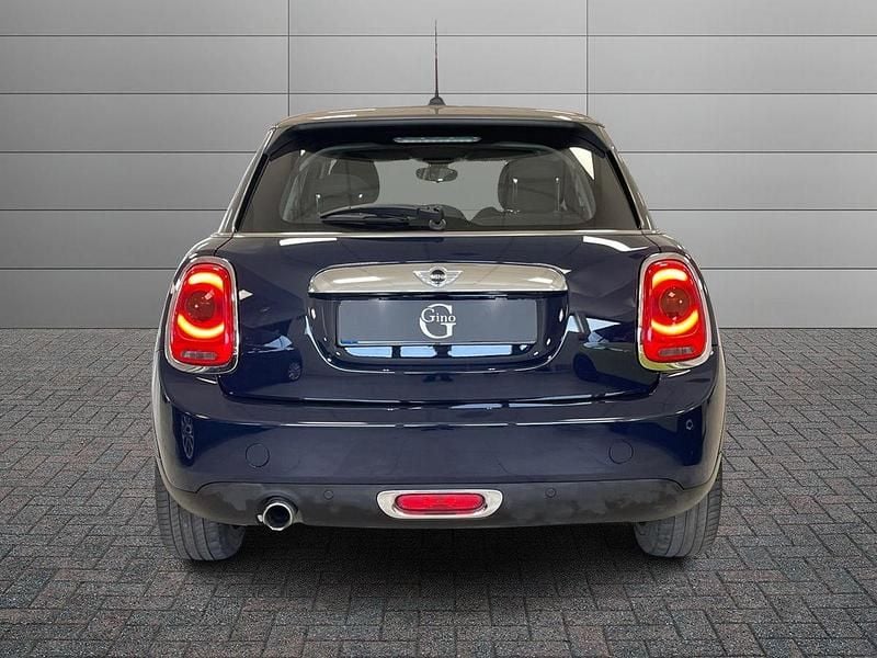 Usata Mini Cooper D Seven 116 CV (85 kW) 2016 Blu/azzurro Utilitaria