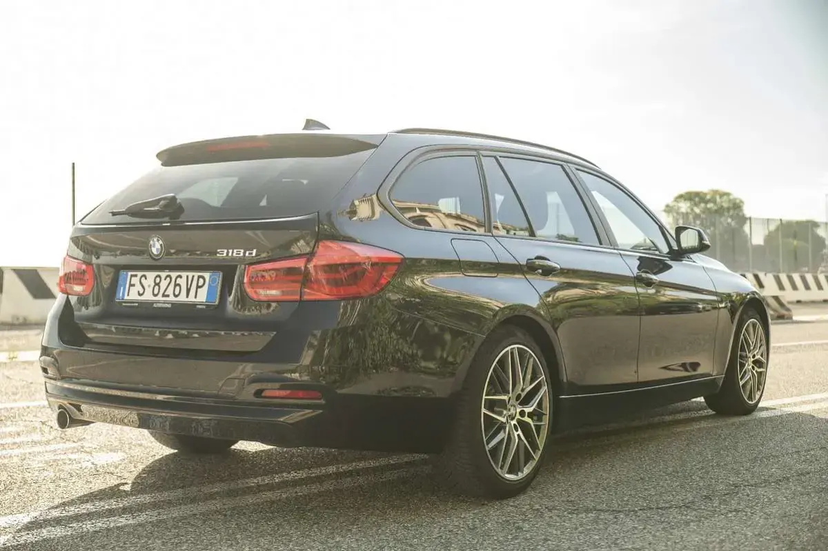 Usata BMW 318 150 CV (110 kW) 2018 Station wagon