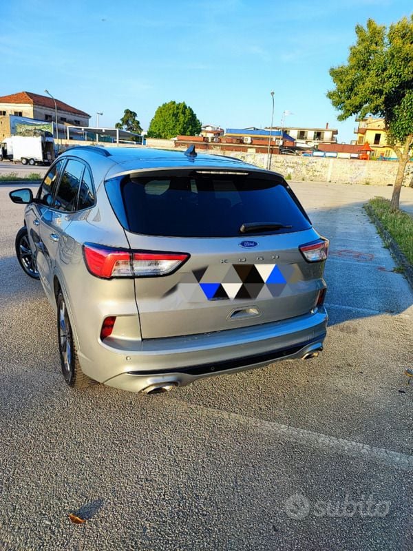 Usata Ford Kuga ST-Line 120 CV (88 kW) 2021 Grigio SUV
