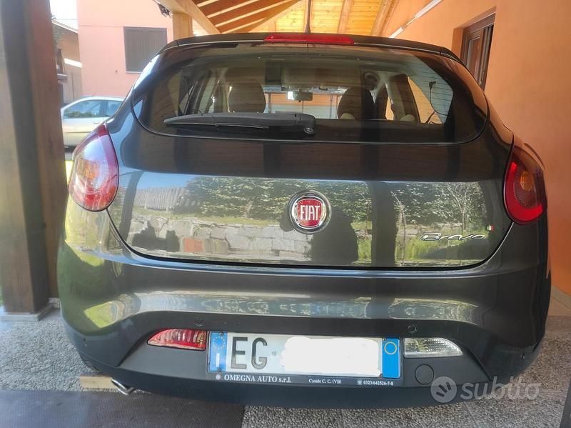 Usata Fiat Bravo Emotion 120 CV (88 kW) 2011 Grigio Utilitaria