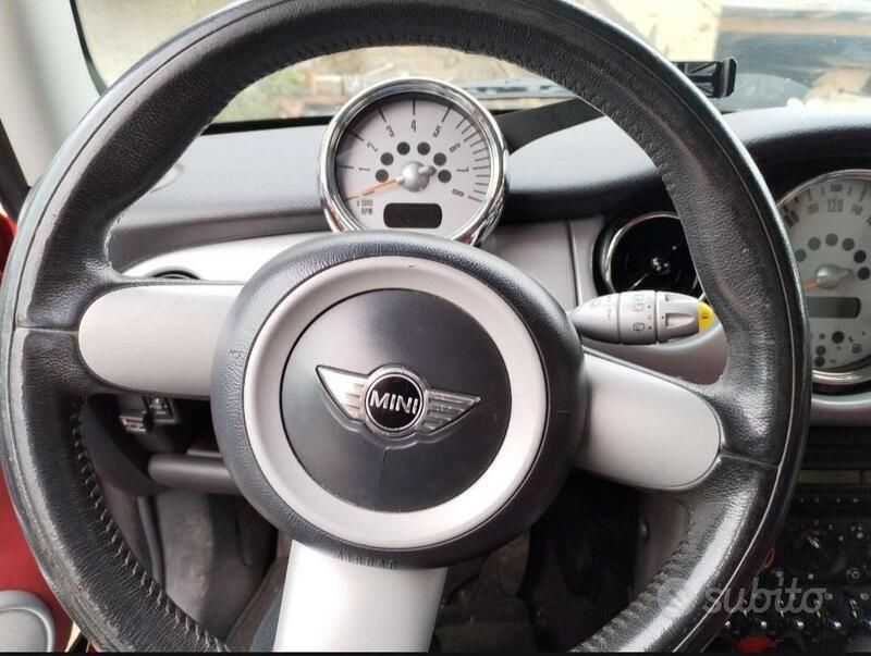 Usata Mini Cooper 116 CV (85 kW) 2005 Utilitaria