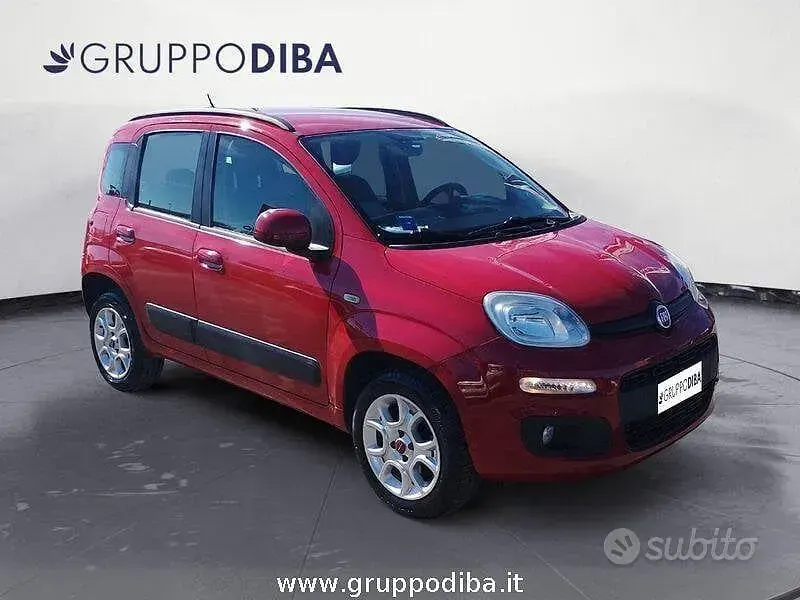 Usata Fiat Panda Pop 85 CV (62 kW) 2012 Rosso Utilitaria