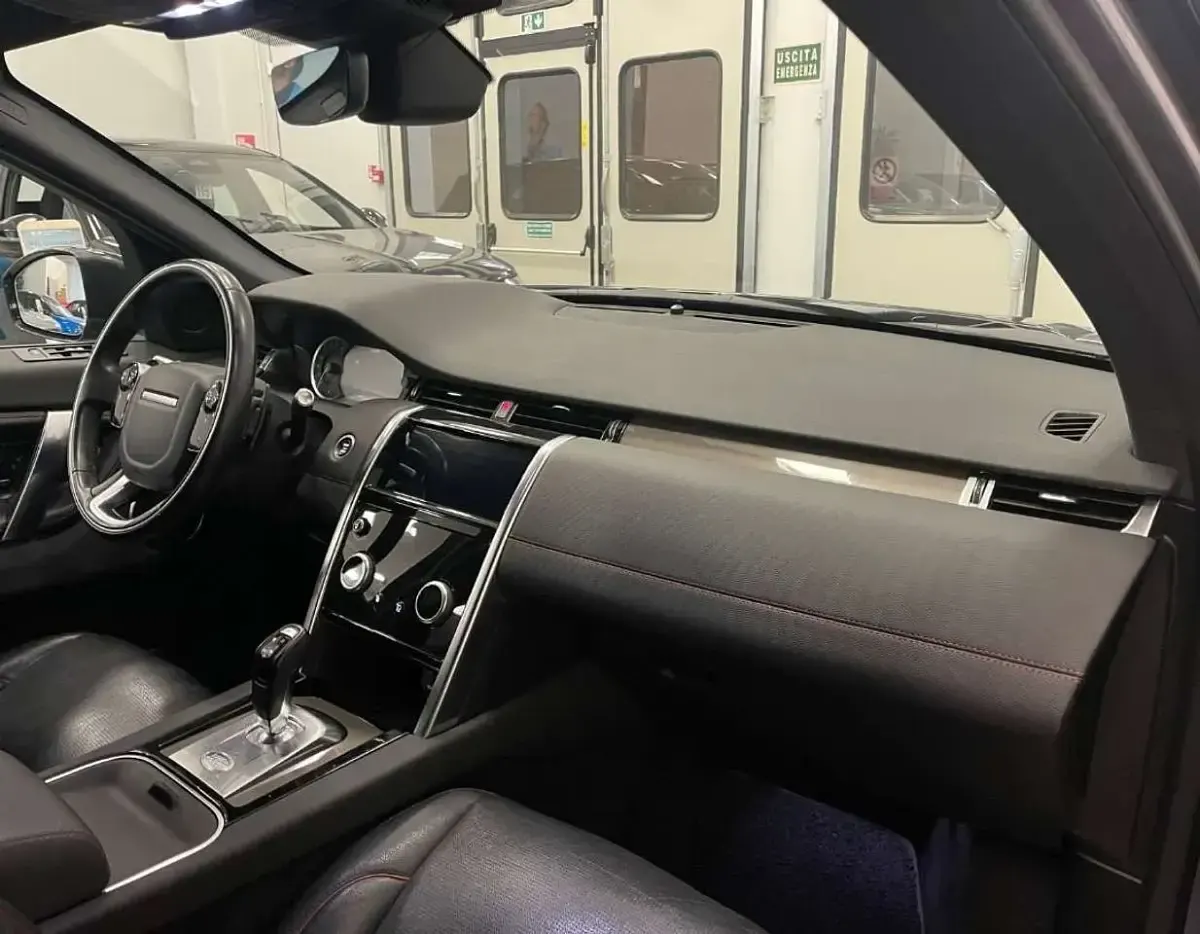 Usata Land Rover Discovery Sport R-Dynamic 150 CV (110 kW) 2019 Grigio SUV