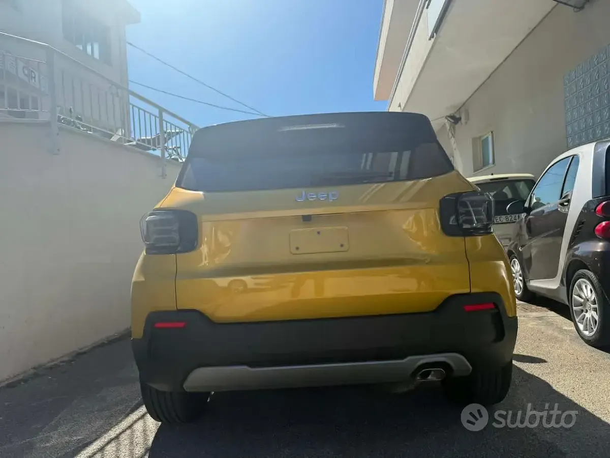 Nuova Jeep Avenger Summit 101 CV (74 kW) 2025 Giallo SUV