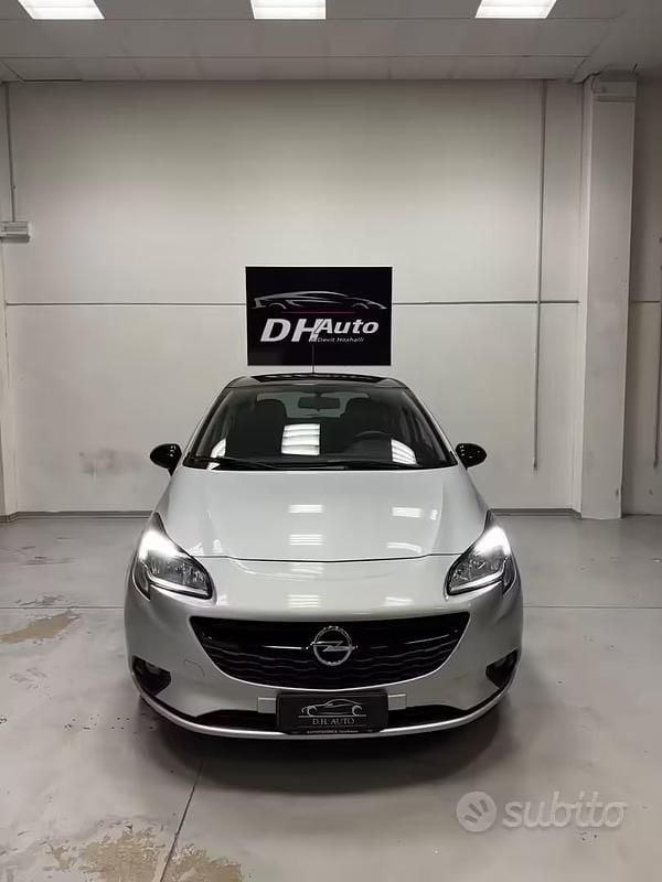 Usata Opel Corsa 90 CV (66 kW) 2017 Grigio Utilitaria