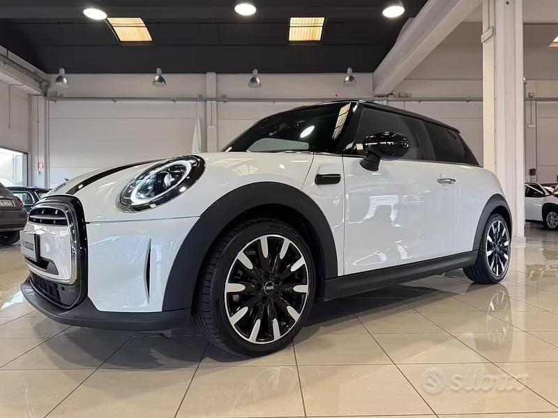 Usata Mini Cooper Classic 136 CV (100 kW) 2024 Bianco Utilitaria