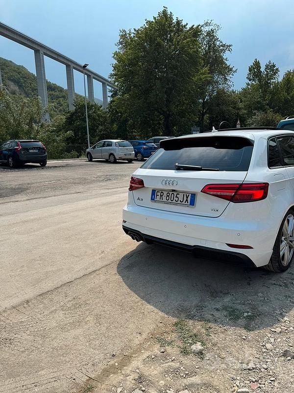 Usata Audi A3 S-Line 150 CV (110 kW) 2018 Bianco Berlina