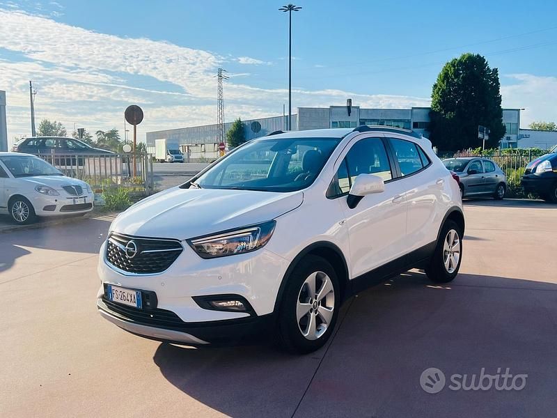 Usata Opel Mokka X Business 120 CV (88 kW) 2019 Bianco SUV
