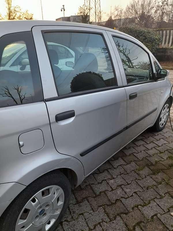 Usata Fiat Idea 77 CV (56 kW) 2007 Grigio Monovolume