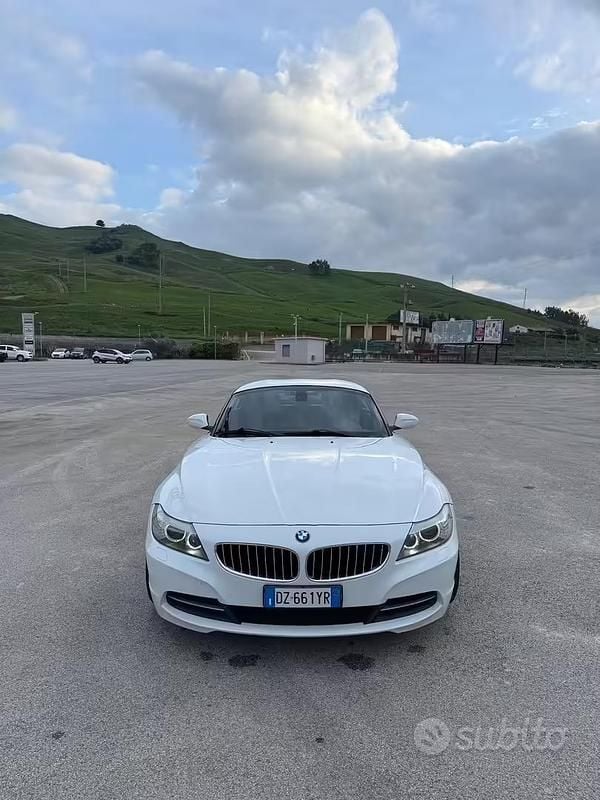 Begagnad BMW Z4 204 HK (150 kW) 2009 Vit Cab