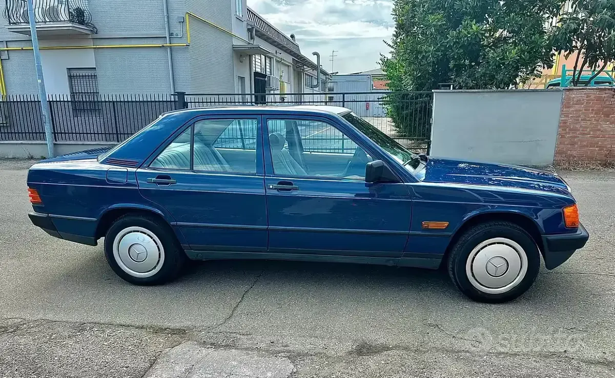 Usata Mercedes 190 90 CV (66 kW) 1983 Berlina
