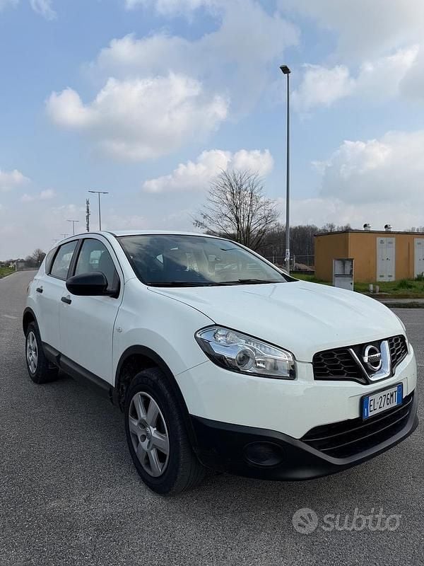Usata Nissan Qashqai Tekna 110 CV (80 kW) 2012 Bianco SUV