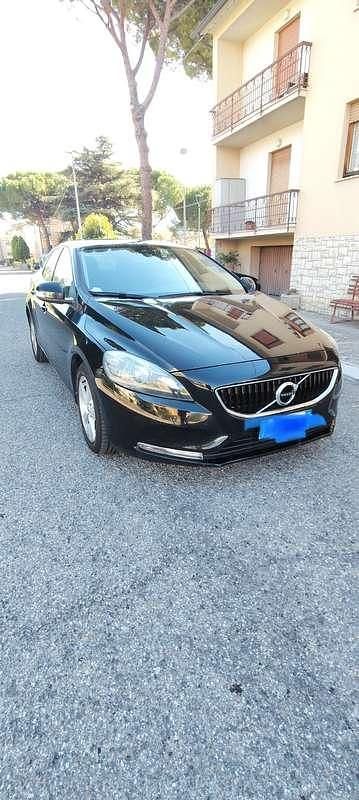 Usata 2016 Volvo V40 Business Edition Station wagon | 6500 € (Buon prezzo) - Immagine 1/3