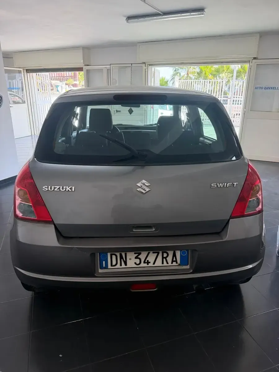 Usata Suzuki Swift GL 69 CV (50 kW) 2008 Grigio Utilitaria