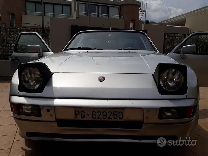 Usata Porsche 944 163 CV (119 kW) 1982 Grigio Coupé